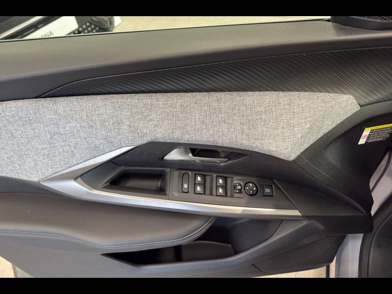 Image PEUGEOT 3008 1.2 Hybrid 136ch Allure e-DCS6