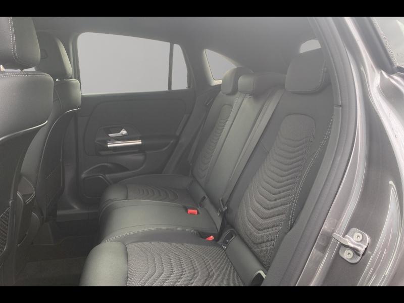 Image MERCEDES-BENZ GLA 200 d 150ch Progressive Line 8G-DCT