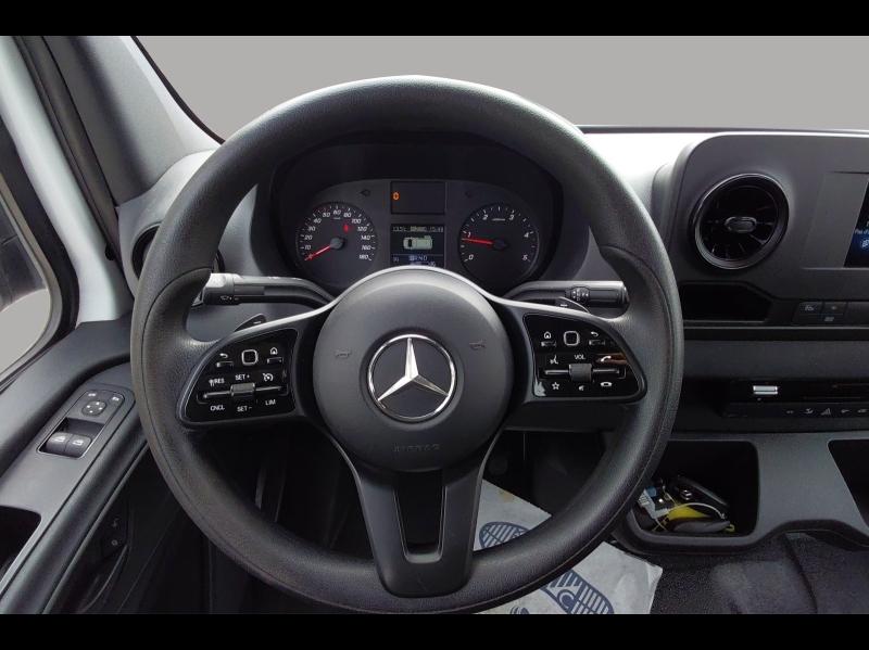 Image MERCEDES-BENZ Sprinter Fg 314 CDI 37 3T5 First Propulsion Lourd 7G-Tronic Plus cabine approfondie 7 places