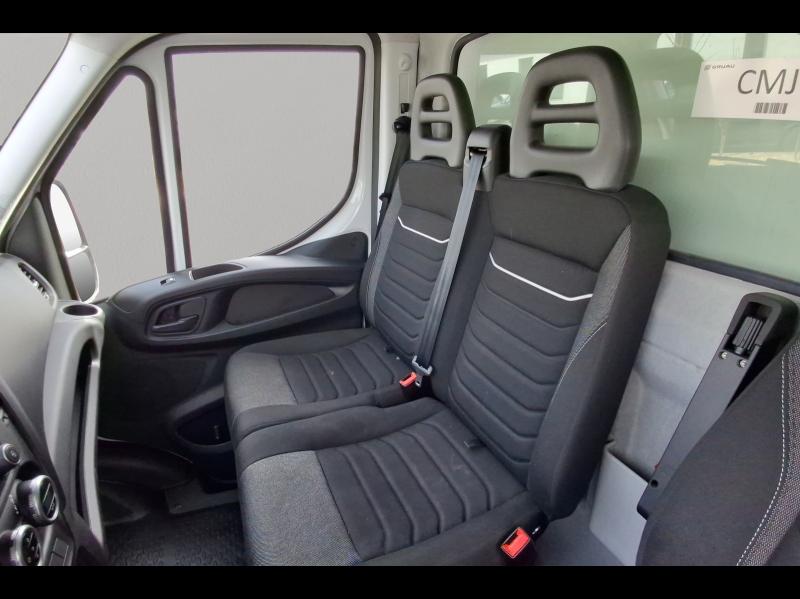 Image IVECO Daily CCb 35C16H empattement 4100 3.0 Caisse et Hayon
