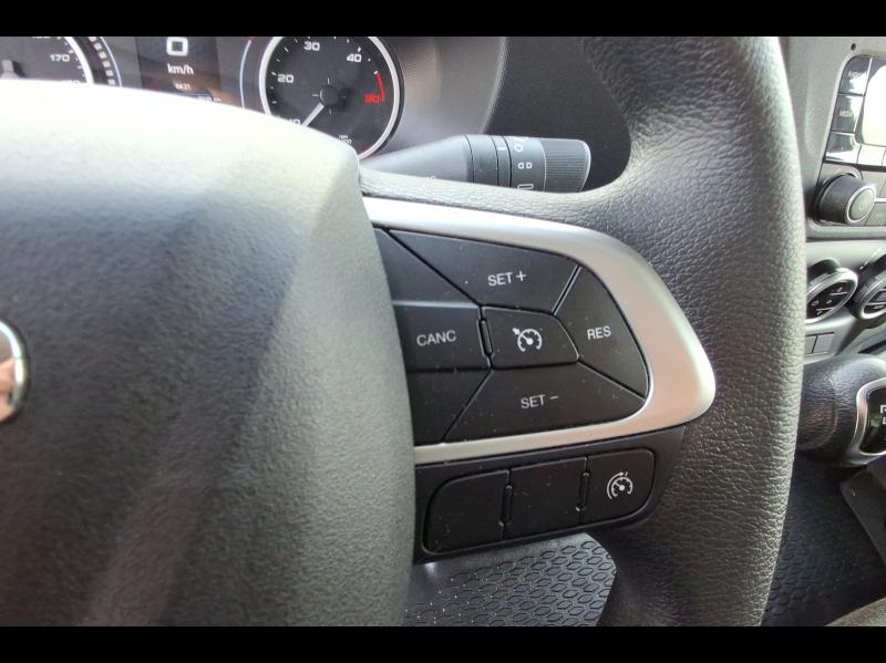 Image IVECO Daily CCb 35C16H empattement 4100 3.0 Caisse et Hayon