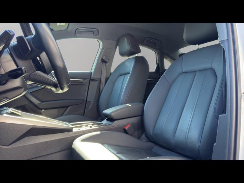 Image AUDI A3 Berline 35 TFSI 150ch Mild Hybrid Design S tronic 7