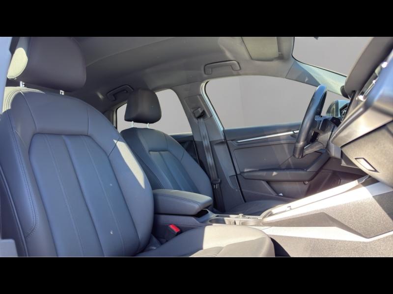 Image AUDI A3 Berline 35 TFSI 150ch Mild Hybrid Design S tronic 7