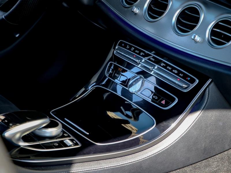 Image MERCEDES-BENZ Classe E 220 d 194ch Sportline 9G-Tronic Euro6d-T