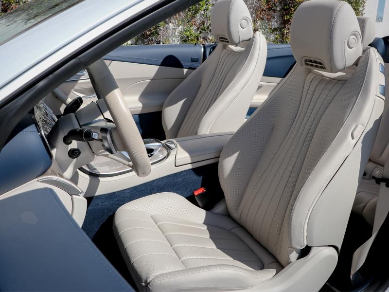 Image MERCEDES-BENZ Classe E Cabriolet 300 258ch AMG Line 9G-Tronic