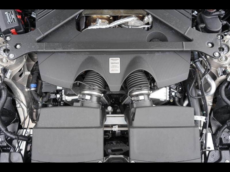 Image ASTON MARTIN V8 VANTAGE BVA