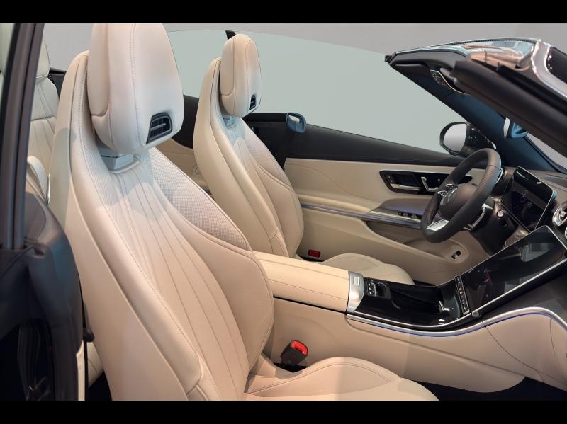 Image MERCEDES-BENZ CLE Cabriolet 220 d 197ch AMG Line 9G-Tronic