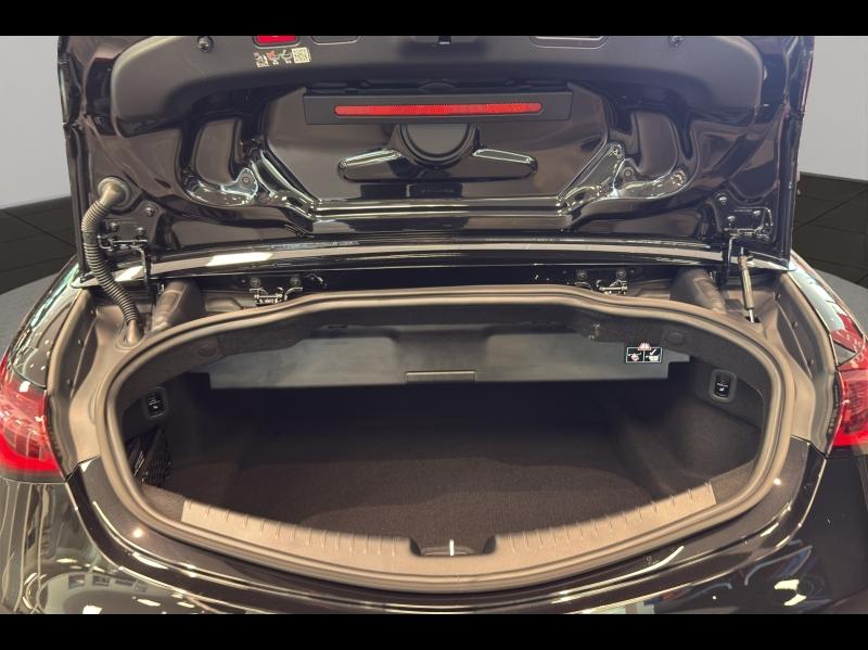 Image MERCEDES-BENZ CLE Cabriolet 220 d 197ch AMG Line 9G-Tronic