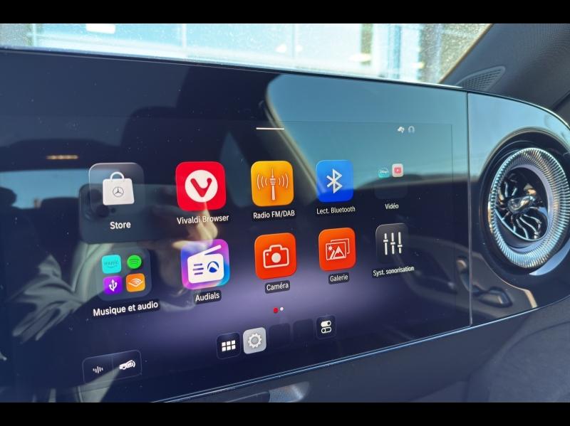 Image MERCEDES-BENZ CLA 200 183ch AMG Line 8G-eDCT