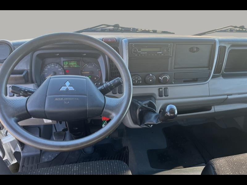 Image FUSO Canter Benne 3C15 Empattement 28 Coffre