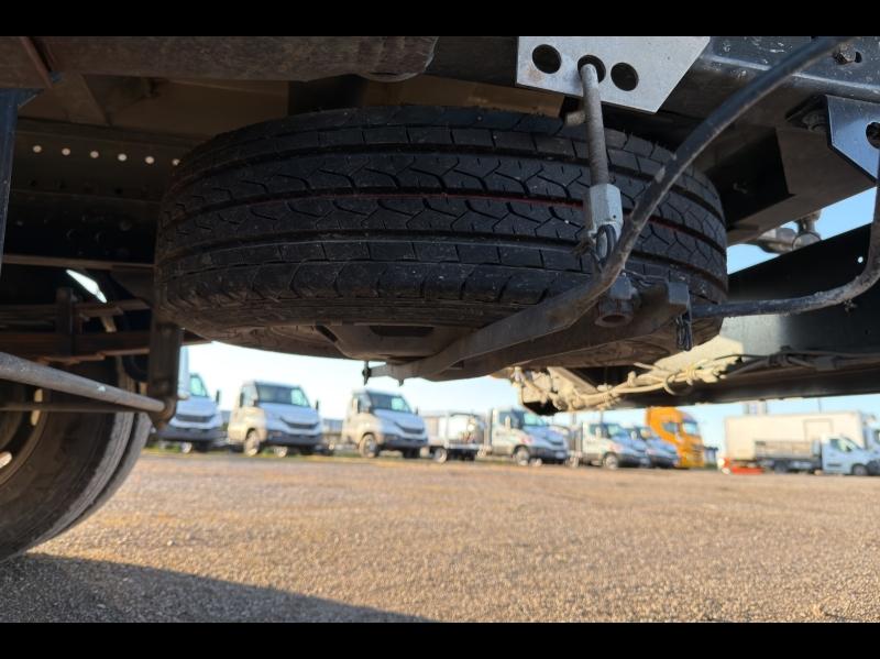 Image IVECO Daily CCb 35C14 D Empattement 3750 benne & coffre