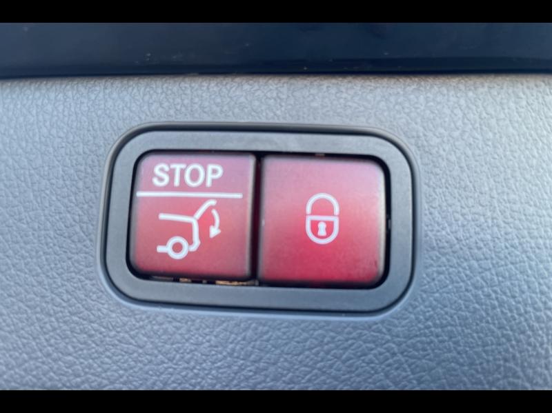 Image MERCEDES-BENZ Classe C Break 300 e Hybrid EQ 204+129ch AMG Line