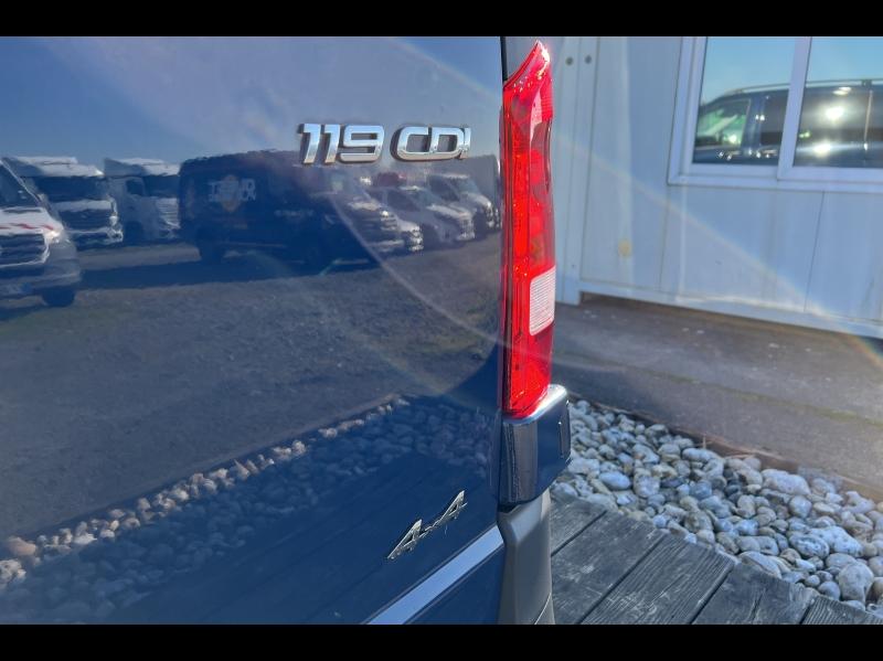 Image MERCEDES-BENZ Vito Fg 119 CDI Mixto Compact Pro 4x4 9G-Tronic