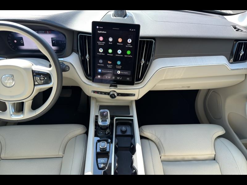 Image VOLVO XC60 T6 Hybride Rechargeable 350ch Ultra Style Dark Geartronic 8 AWD