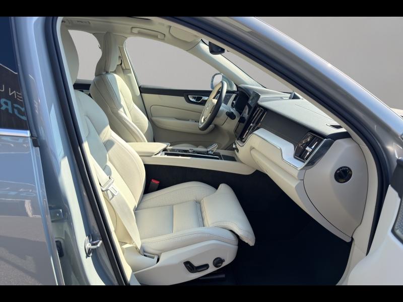 Image VOLVO XC60 T6 Hybride Rechargeable 350ch Ultra Style Dark Geartronic 8 AWD