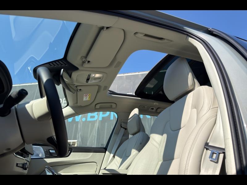 Image VOLVO XC60 T6 Hybride Rechargeable 350ch Ultra Style Dark Geartronic 8 AWD