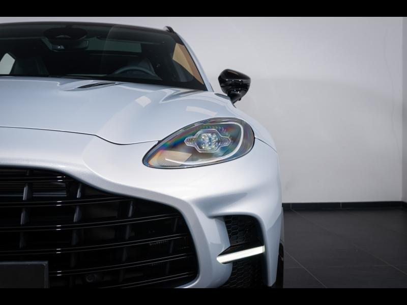 Image ASTON MARTIN Dbx 707 CV