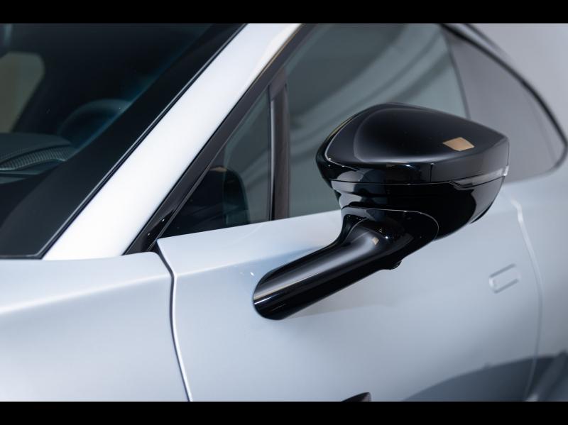 Image ASTON MARTIN Dbx 707 CV