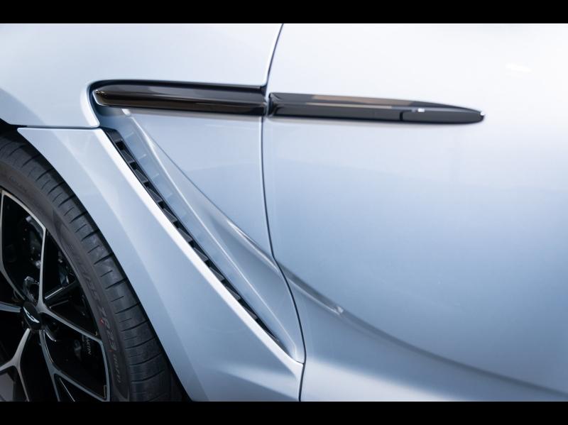 Image ASTON MARTIN Dbx 707 CV