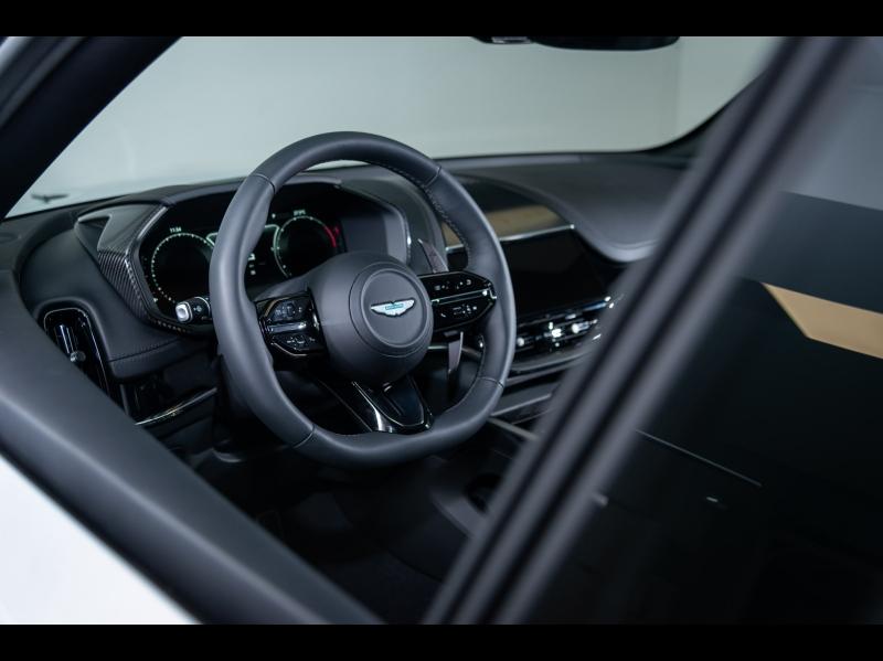 Image ASTON MARTIN Dbx 707 CV