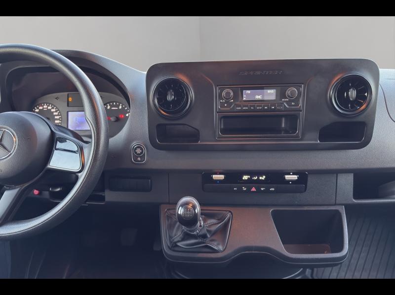Image MERCEDES-BENZ Sprinter CCb 514 CDI 43 3T5 Propulsion Caisse + Hayon
