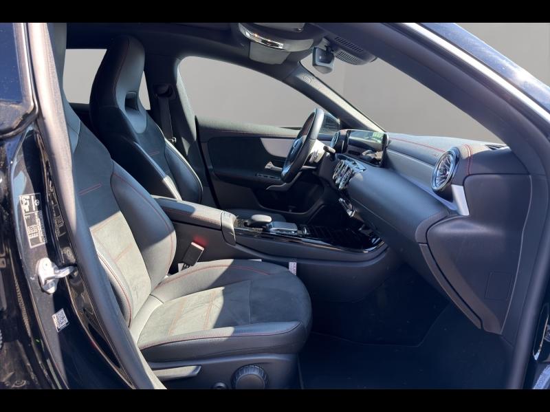 Image MERCEDES-BENZ CLA Shooting Brake 200 d 150ch AMG Line 8G-DCT 8cv