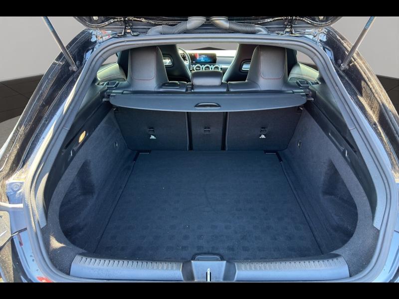 Image MERCEDES-BENZ CLA Shooting Brake 200 d 150ch AMG Line 8G-DCT 8cv