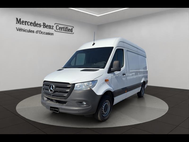 Photo MERCEDES-BENZ Sprinter Fg 317 CDI 37 3T5 First 3T5 L2H2