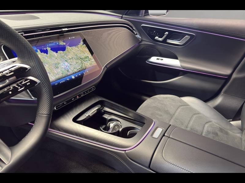 Image MERCEDES-BENZ Classe E 220 d 197+23ch AMG Line 9G-Tronic