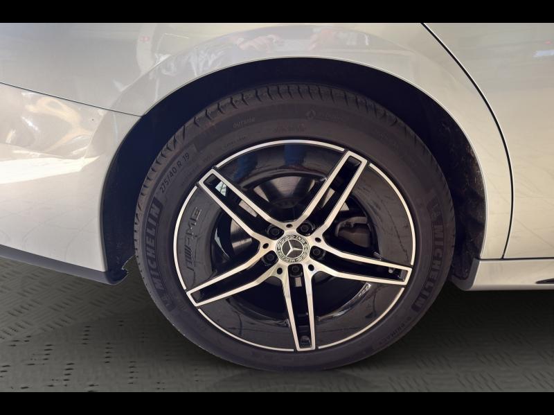 Image MERCEDES-BENZ Classe E 220 d 197+23ch AMG Line 9G-Tronic