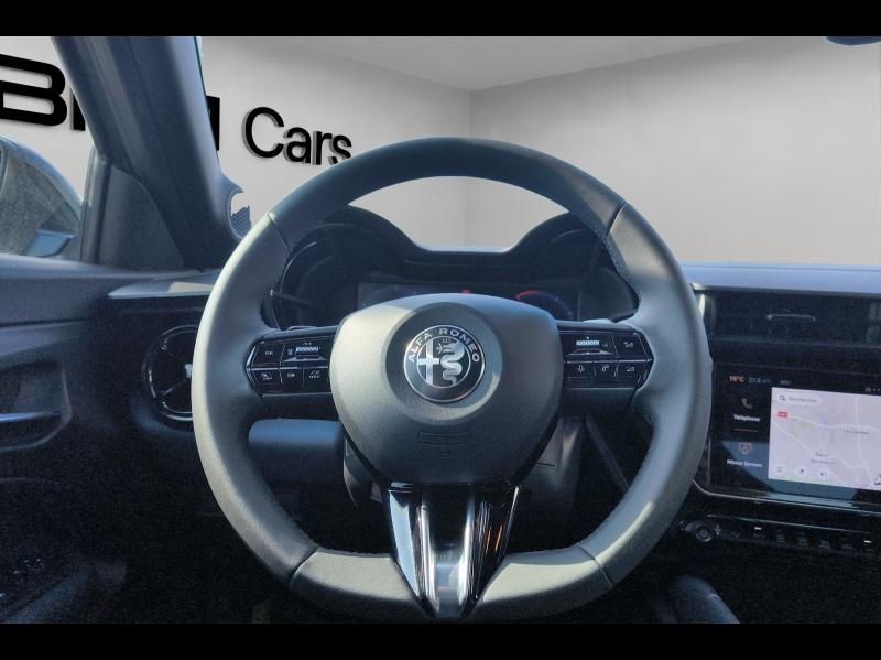 Image ALFA ROMEO Junior 1.2 Ibrida 136ch Techno DCT6