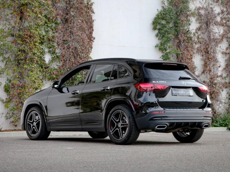 Image MERCEDES-BENZ GLA 200 d 150ch AMG Line 8G-DCT