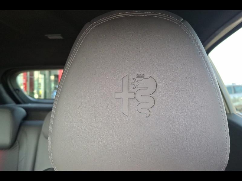 Image ALFA ROMEO Junior 1.2 Ibrida 136ch Premium DCT6