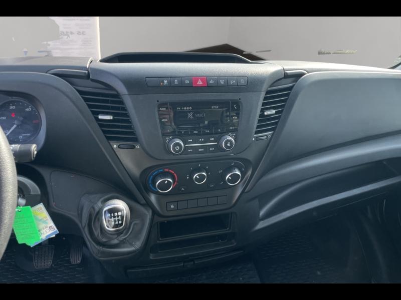 Image IVECO Daily CCb 35C16H3.0 Caisse 20m3 + Hayon