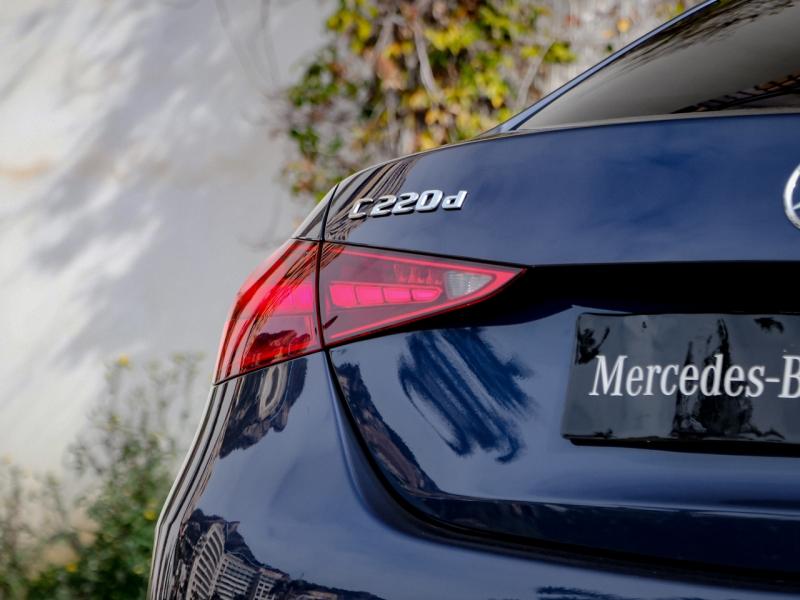 Image MERCEDES-BENZ Classe C 220 d 197ch AMG Line