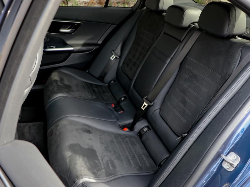 Image MERCEDES-BENZ Classe C 220 d 197ch AMG Line