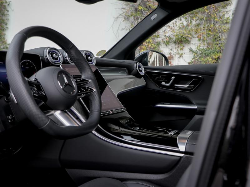 Image MERCEDES-BENZ GLC 220 d 197ch AMG Line 4Matic 9G-Tronic