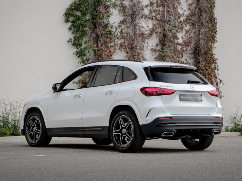 Image MERCEDES-BENZ GLA 200 d 150ch AMG Line 8G-DCT