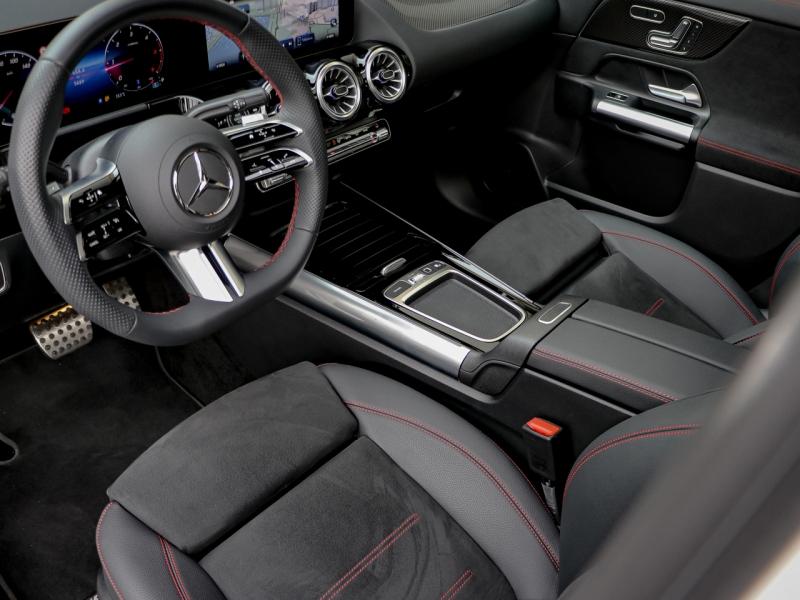 Image MERCEDES-BENZ GLA 200 d 150ch AMG Line 8G-DCT