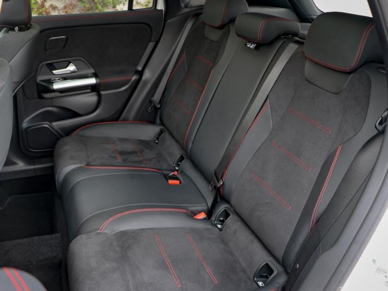 Image MERCEDES-BENZ GLA 200 d 150ch AMG Line 8G-DCT