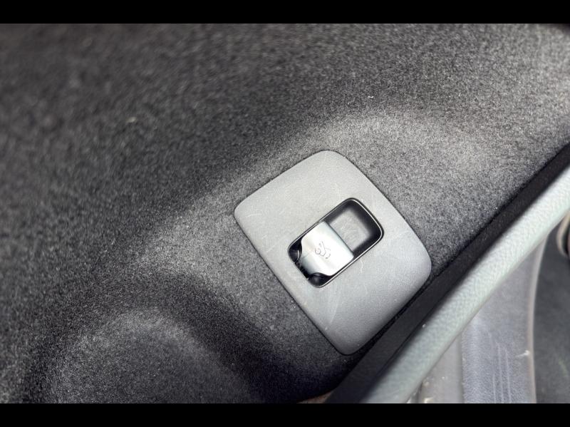 Image MERCEDES-BENZ Classe E 220 d 197+23ch AMG Line 9G-Tronic