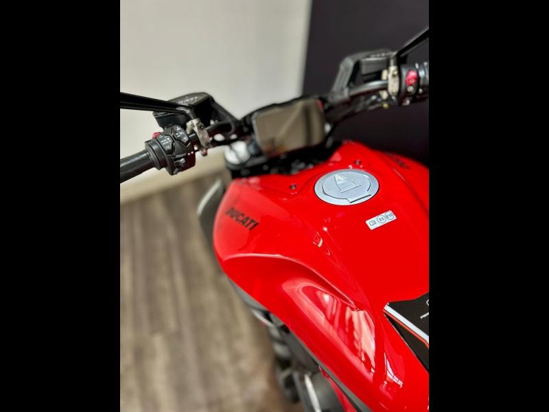 Image DUCATI Diavel V4 RED 2026