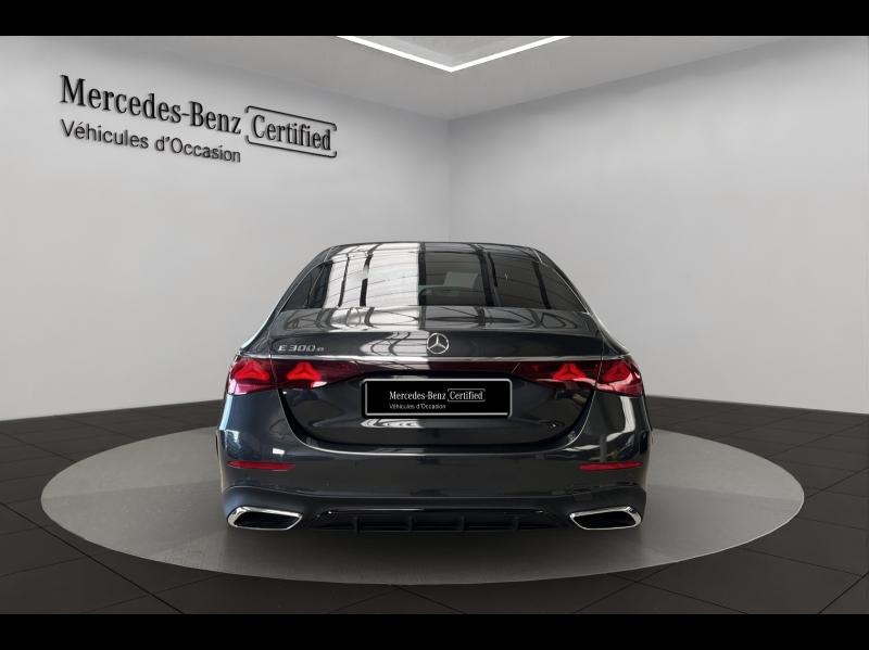 Image MERCEDES-BENZ Classe E 300 e 204+129ch AMG Line 9G-Tronic