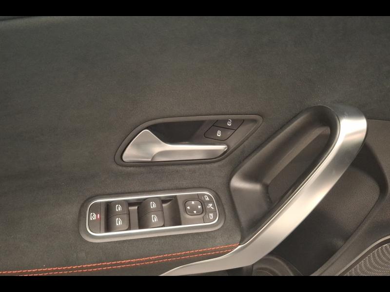 Image MERCEDES-BENZ Classe A 160 109ch AMG Line