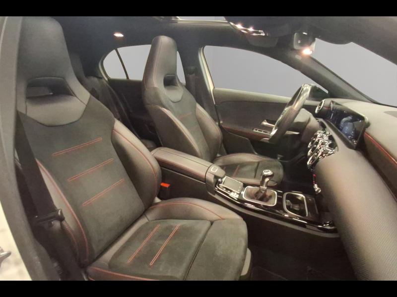 Image MERCEDES-BENZ Classe A 160 109ch AMG Line