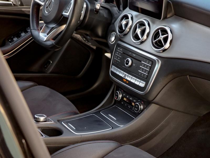 Image MERCEDES-BENZ GLA 250 211ch Fascination 4Matic 7G-DCT Euro6d-T