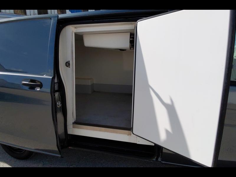 Image MERCEDES-BENZ Vito Fg 114 CDI Extra-Long Select Propulsion 9G-Tronic frigorifique FRAX