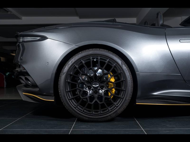 Image ASTON MARTIN DBS Volante V12 5.2 770ch BVA8 DBS ULTIMATE VOLANTE