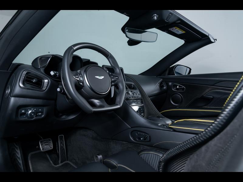 Image ASTON MARTIN DBS Volante V12 5.2 770ch BVA8 DBS ULTIMATE VOLANTE