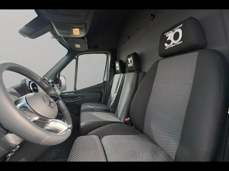Image MERCEDES-BENZ Sprinter Fg 317 CDI 37 3T5 Pro Propulsion Léger 9G-Tronic